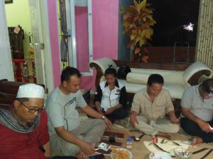 Mpok Soni (kedua dari kiri-red) resmi terpilih sebagai Ketua DPC Forkabi Sukaraja.