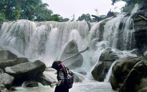 Air-Terjun-Pinang-Indah a