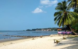 Daya-Tarik-Pantai-Nongsa