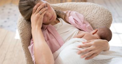 PASCAMELAHIRKAN UNTUK MENJAGA KESEHATAN MENTAL PERLU KOMUNIKASI BERSAMA PASANGAN