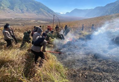 WISATA BROMO RESMI DIBATASI IMBAS KEBAKARAN LAHAN
