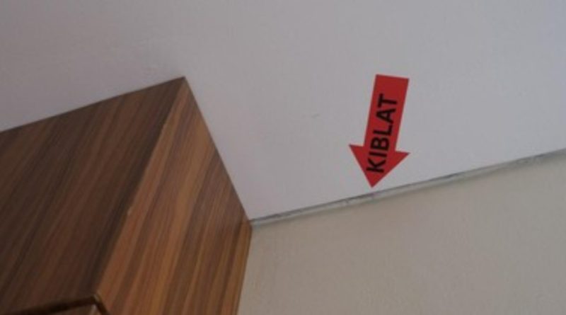 ARTI TANDA PANAH DI PLAFON KAMAR HOTEL ,TERNYATA INI FUNGSINYA