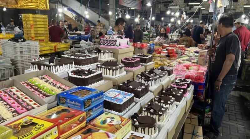 PASAR KUE SUBUH SENEN, SETRA JAJANAN KULINER KUE TRADISONAL DI JAKARTA
