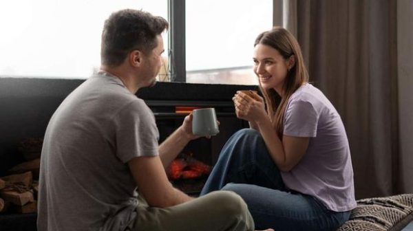KENAPA WANITA MEMBENCI HUBUNGAN ROMANTIS , INI ALASANNYA