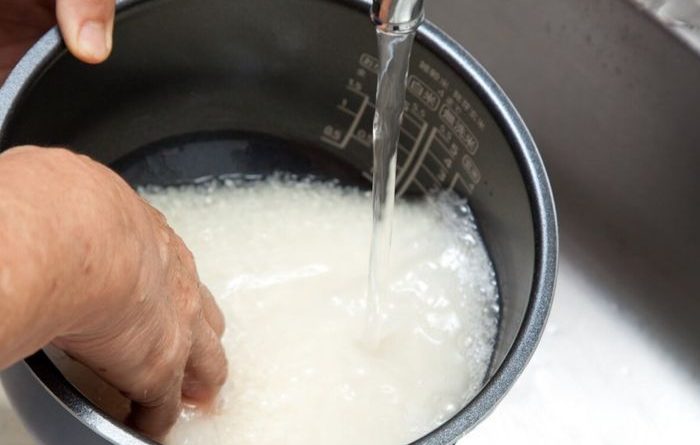 CARA MENCUCI BERAS FORTIFIKASI AGAR NUTRISI TERJAGA