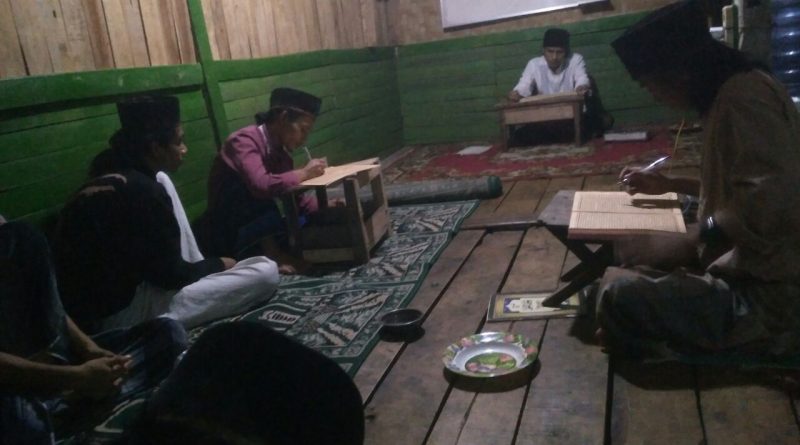 SEJARAH PSESANTREN DAN SANTRI